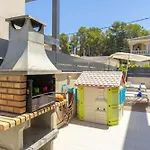 Vila Jade I *